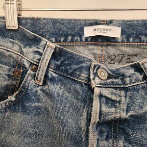 Moussy Vintage Nokomis straight distressed jeans,  Size 27